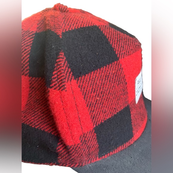 Pull&Bear Buffalo Plaid Hat - Picture 2 of 6